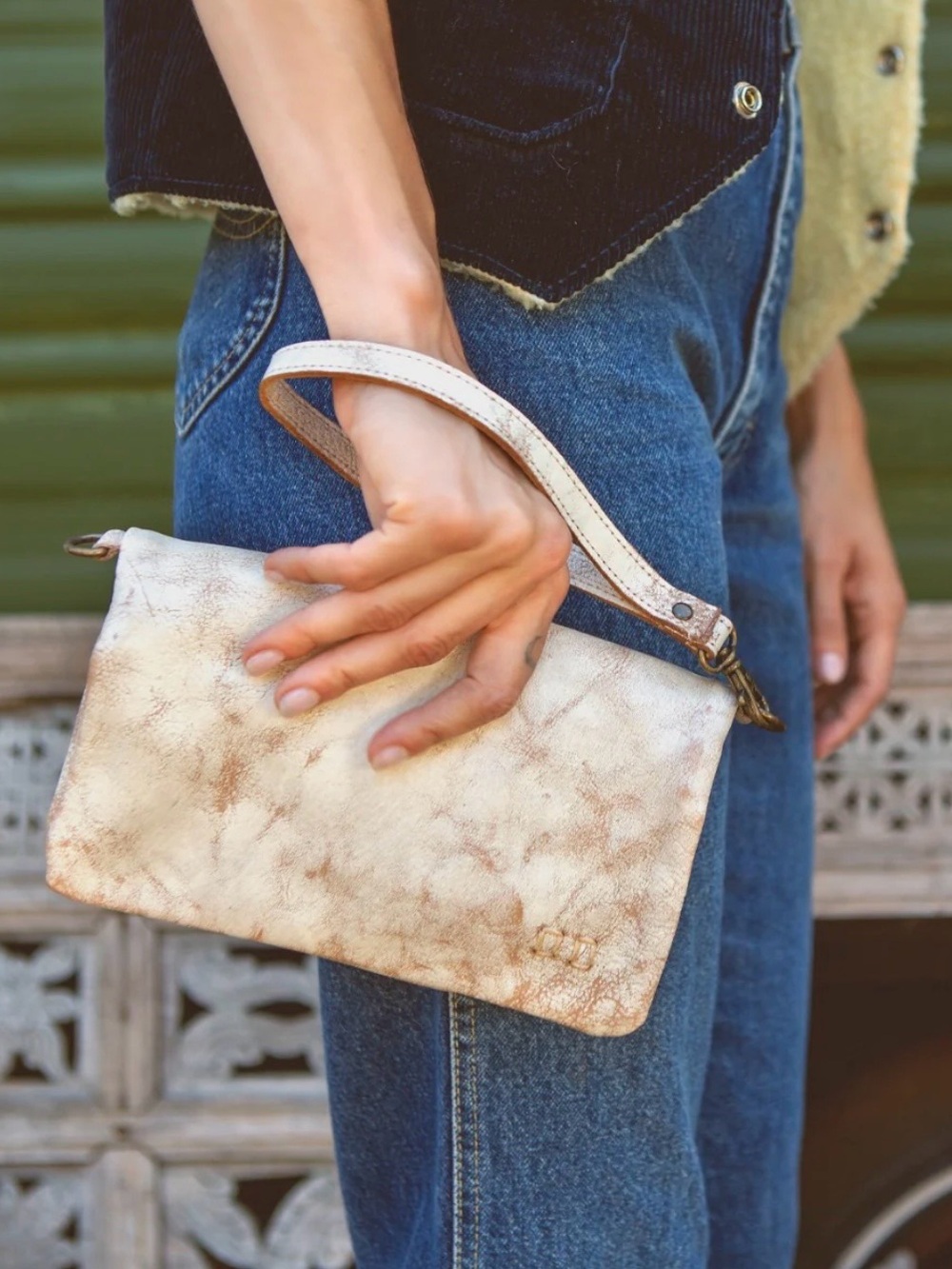 NWOT Bed Stu Cadence crossbody/wristlet- Women's Neutral Handbag